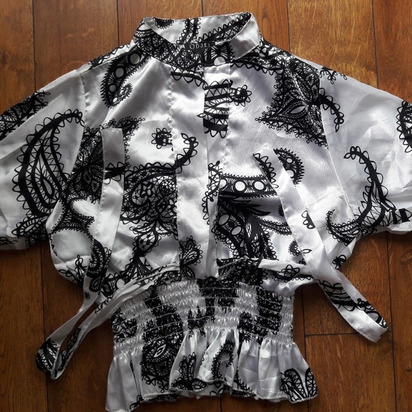 Blouse - Picture 2 of 2